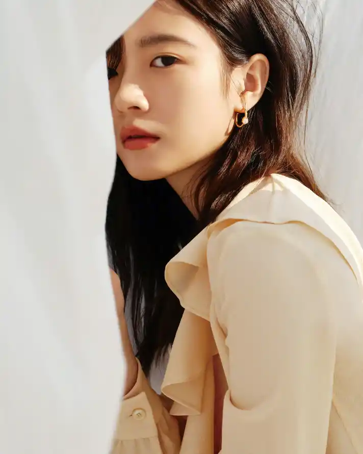 婷婷亚洲欧美搜索量奇高，警惕网络内容分级盲区